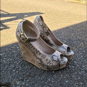Chinese Laundry Snake Print Wedges